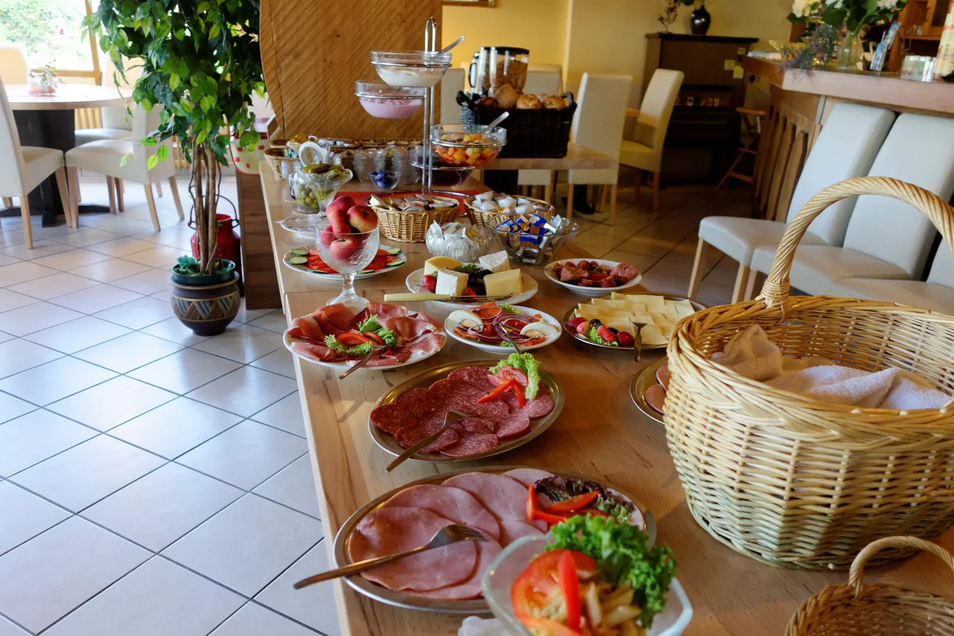 Breakfast buffet from the previous operation